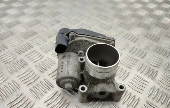 Volkswagen Polo V 6R Throttle valve 03D133062F