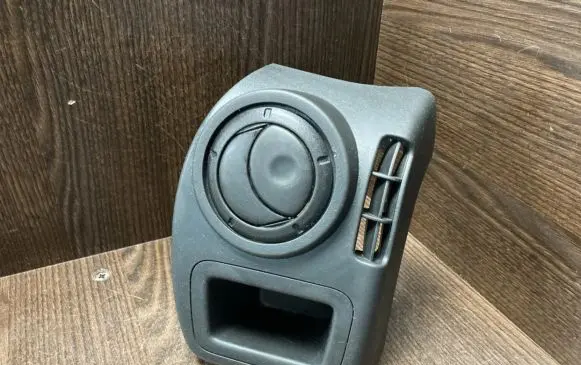 Dashboard side air vent grill/cover trim