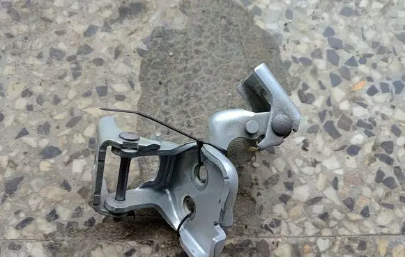 Peugeot 3008 I Front door hinge set PEUGEOT-3008EZRC