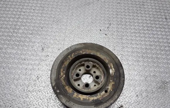 Volkswagen Golf III Crankshaft pulley