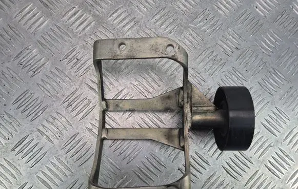 Mercedes-Benz Sprinter W907 W910 Other engine bay part A6422300542