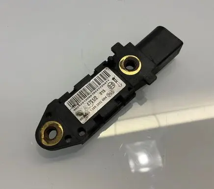 Mercedes-Benz E W211 Airbag deployment crash/impact sensor 0028201326 A0028201326