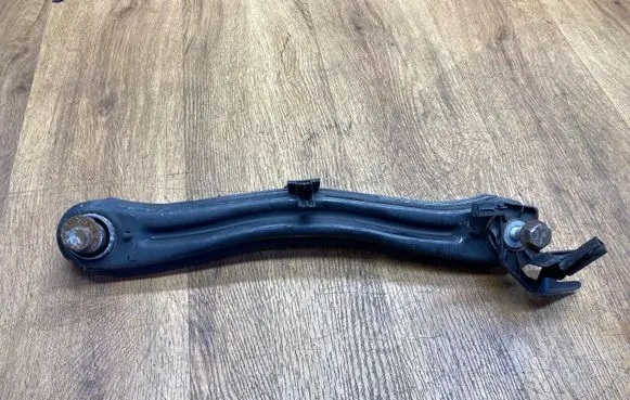 Mercedes-Benz GLE (W166 - C292) Rear control arm A1665460700