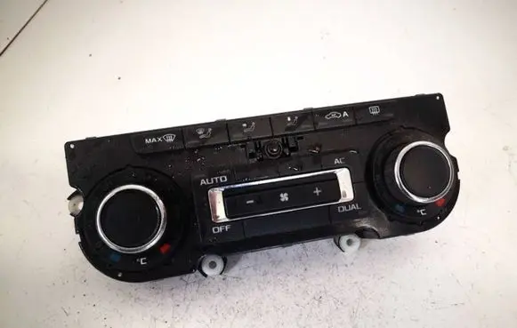 Skoda Octavia Mk2 (1Z) Climate control unit 3t0907044br 5hb009749-84