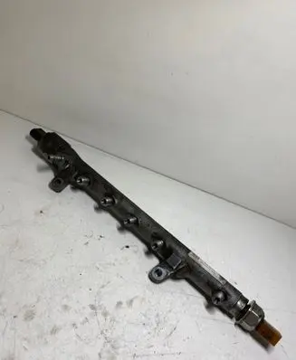 Volkswagen Golf VI Fuel main line pipe 03L130089B