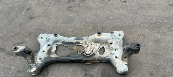 Volkswagen Caddy Front subframe 5R3199315D