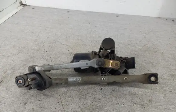 Peugeot 107 Front wiper linkage 