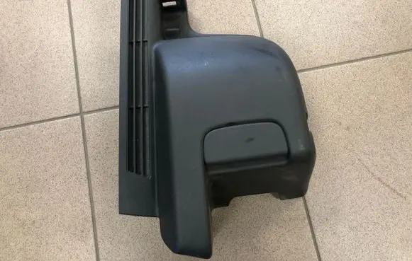 Volvo V50 Centre console side trim front 30715445