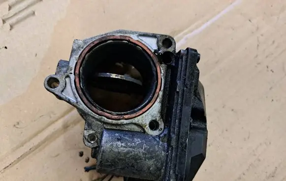 Volkswagen Caddy Throttle body valve A2C53324665 03G128063M 0204092133