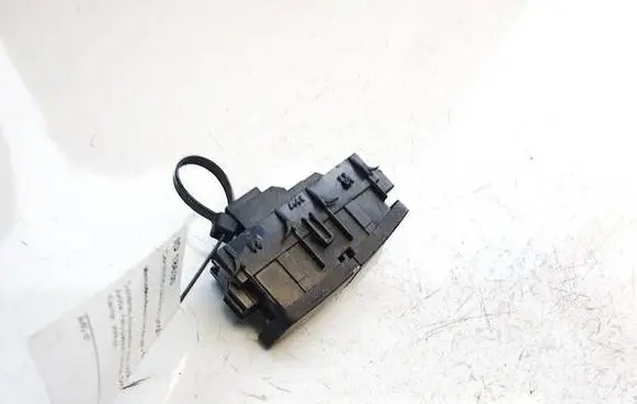 Mercedes-Benz C AMG W204 Central locking switch button a2048706310