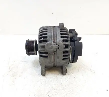 Nissan Qashqai Generator/alternator 82007282924D 2811 F00MA45237