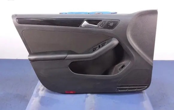 Volkswagen Jetta VI Door card panel trim set