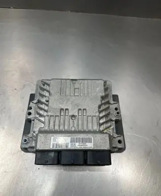 Peugeot 5008 Engine control unit/module 9677243580 S180123006A