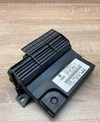 Audi A6 S6 C6 4F Power management control unit 4F0907280A 4F0910280