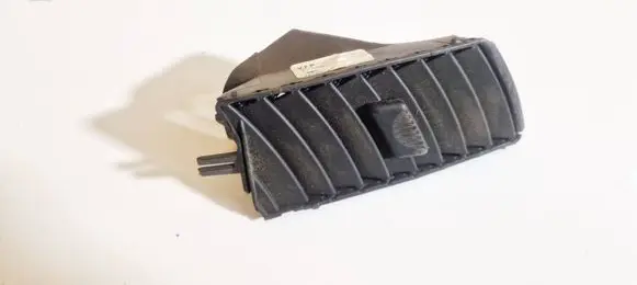 Dash center air vent grill