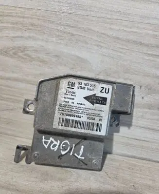 Opel Tigra B Airbag control unit/module 93163516 ZUT0089919S 327963935