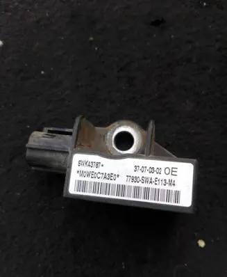 Honda CR-V Airbag deployment crash/impact sensor 5WK43787 M0WE0C7A3E0 77930SWAE113M4