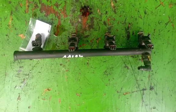 Renault Megane I Fuel main line pipe