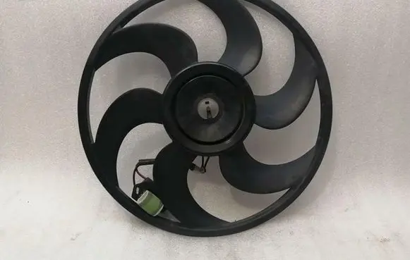 Ford Mustang V Electric radiator cooling fan DR3Z8C607B