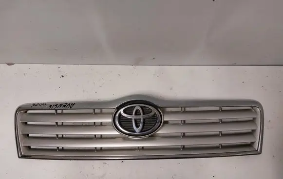 Toyota Avensis T250 Front bumper upper radiator grill 5311405060