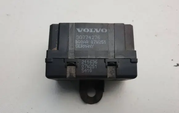 Volvo XC70 Steering wheel 30774276 211636 07W251