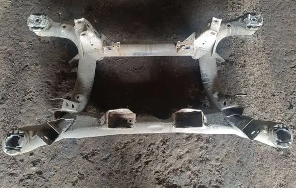 SsangYong Rodius Rear subframe 