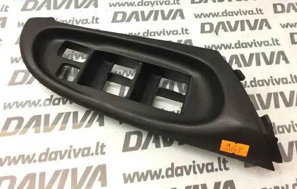 Nissan Almera Tino Electric window control switch 80960BM410 RHD