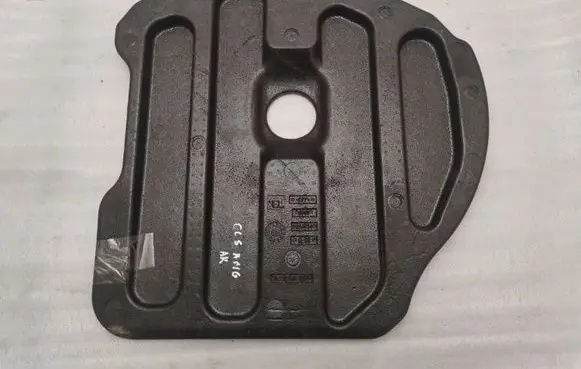 Mercedes-Benz CLS C218 AMG Other trunk/boot trim element A2128980081