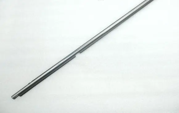 Toyota Avensis T250 Rear door glass trim molding 7574020361