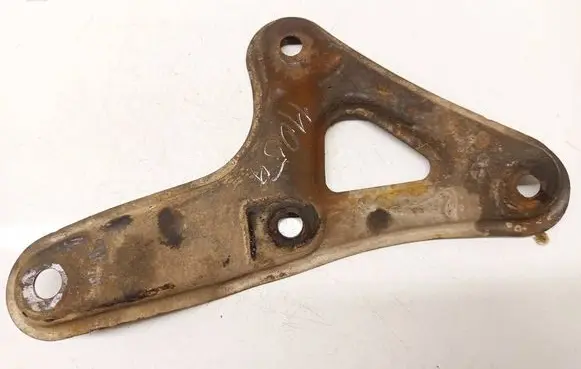 Toyota Corolla Verso AR10 Engine mounting bracket 