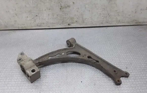 Volkswagen Touran I Front lower control arm/wishbone