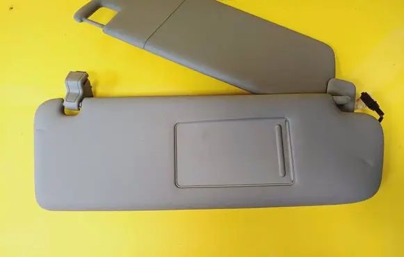 Volkswagen Touareg I Sun visor
