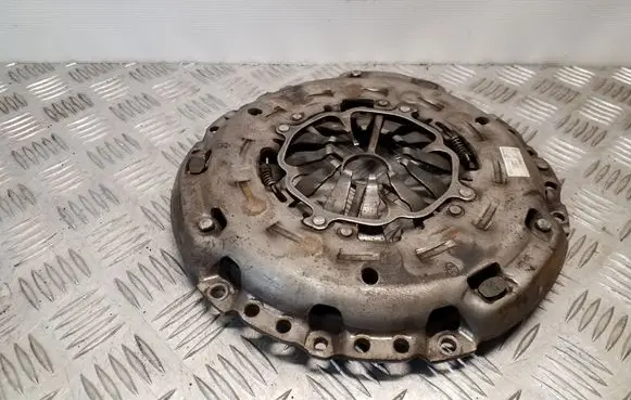 Skoda Octavia Mk3 (5E) Pressure plate 04L141015D