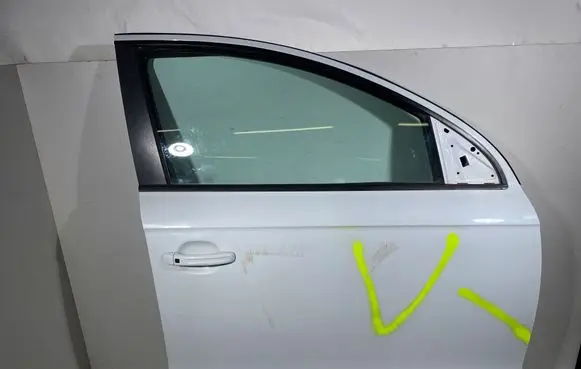 Audi Q7 4L Front door 