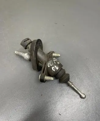 Opel Corsa C Clutch slave cylinder KG155017