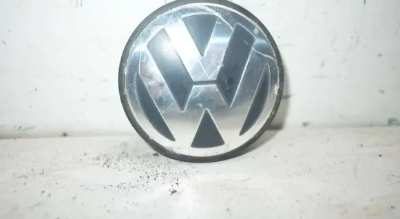 Volkswagen PASSAT B6 Original wheel cap 3B7601171
