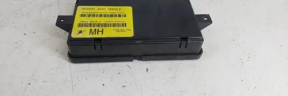 Chrysler Pacifica Seat control module P04801245AC 39754C TZKMS014350337