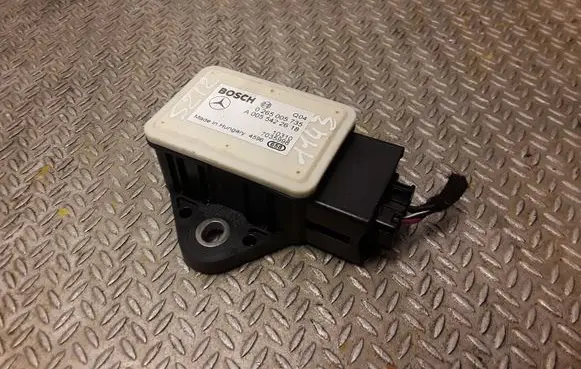Mercedes-Benz E W212 Yaw turn rate sensor 0055422618 A0055422618