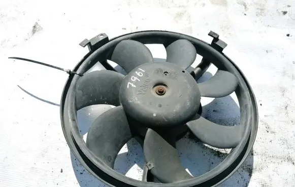 Audi A4 S4 B5 8D Radiator cooling fan shroud