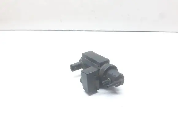 BMW 3 E90 E91 Turbo solenoid valve 7805391 11747805391