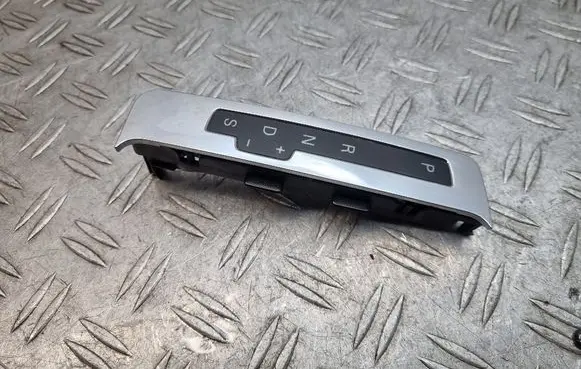 Audi Q7 4L Gear shift selector indicator 4L1713463A