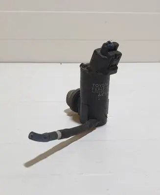 Toyota Corolla Verso AR10 Windscreen/windshield washer pump 85330AA010 AX0602103650