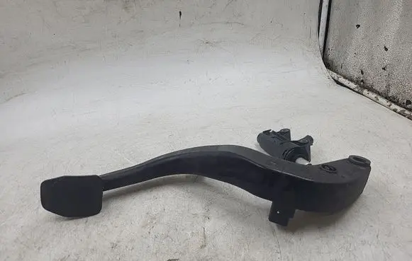 BMW 3 E90 E91 Brake pedal 6761310