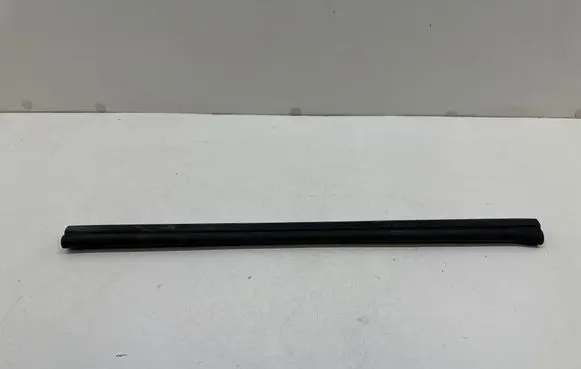 BMW 3 E90 E91 Engine compartment rubber 7134101