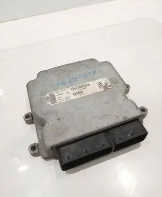 Land Rover Discovery 3 - LR3 Engine control unit/module NNN500264 MB2797009152