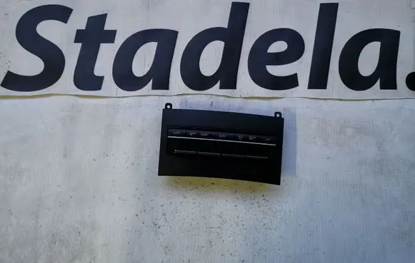 Mercedes-Benz E W212 Climate control unit A2129009409 2129009409