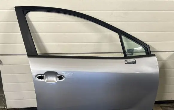 Subaru Crosstrek III Front door 60009FN10A9P 60009FN14A9P