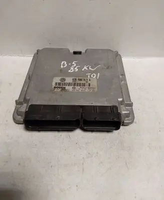 Volkswagen PASSAT B5 Engine control unit/module 038906019A 0281001691