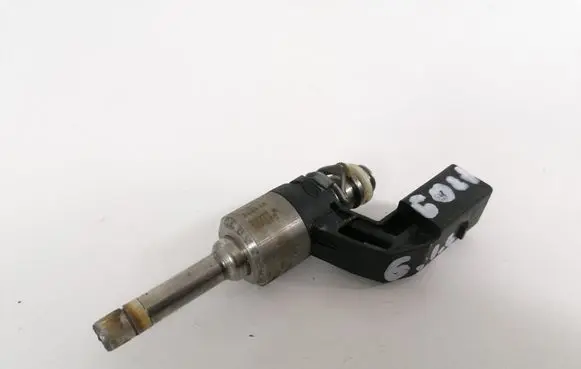 Volkswagen Golf VI Fuel injector 03C906036F