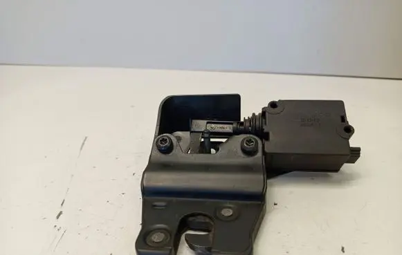 BMW 7 E65 E66 Tailgate/trunk/boot lock/catch/latch 7014870